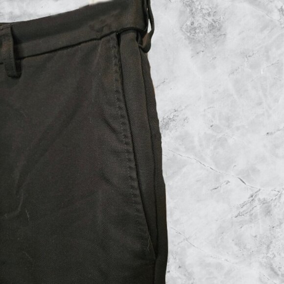 Haggar Mens Gabardine Flat Front Expandable Waist Casual Shorts - 34 - Picture 3 of 8